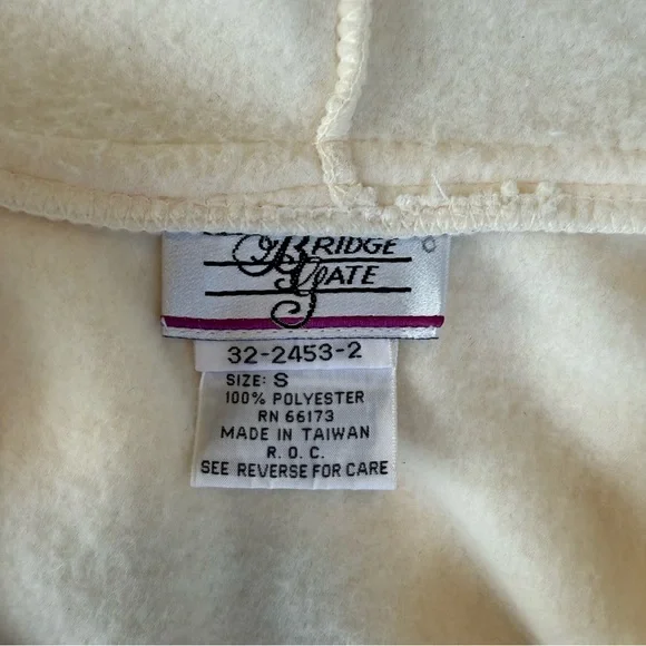 Bridge Gate Ivory Women's Hooded Cape/Poncho Size S - Picture 9 of 9